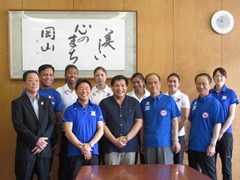 フィリピン女子バレーナショナルチーム、岡山県バレーボール協会、岡山シーガルズ関係者　来訪の様子