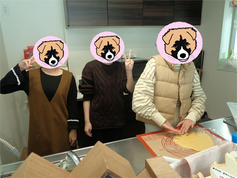 クッキーを作っている様子