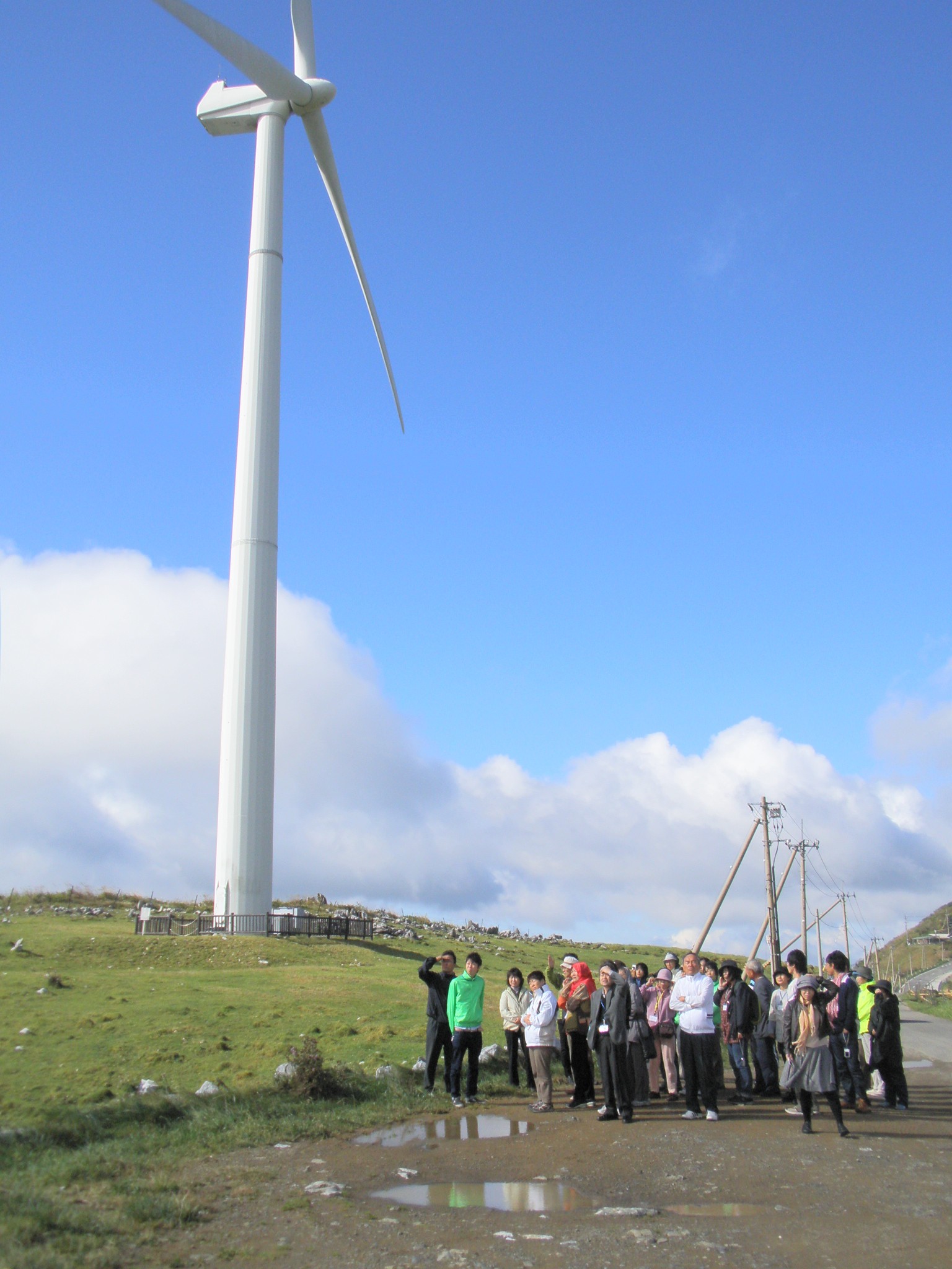 自然エネルギー学校で高知県梼原町へのバスツアー