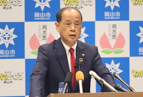 市長記者会見の様子