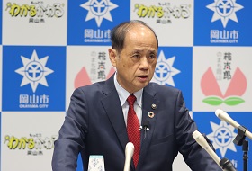 市長記者会見の様子