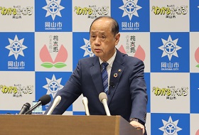 市長記者会見の様子