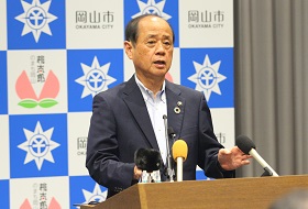 市長記者会見の様子
